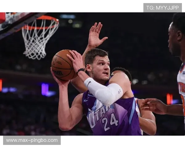 奥卡福内线篮板率提升显著 制造多次二次进攻拉开球队优势